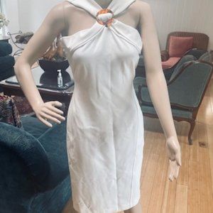 White Gucci dress.  Katherine Heigl wore in "Killers"